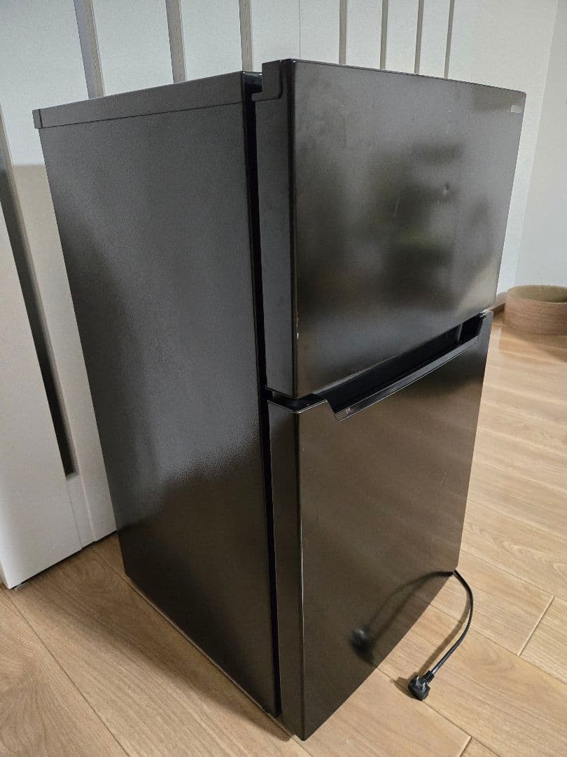 ヤマダ 87L 小型冷蔵庫 　2022年製