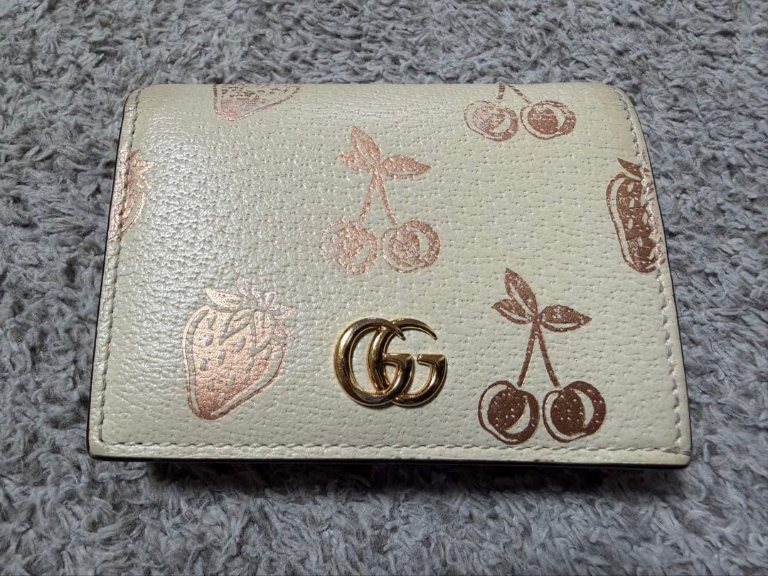 GUCCI / GGマーモント二つ折り財布