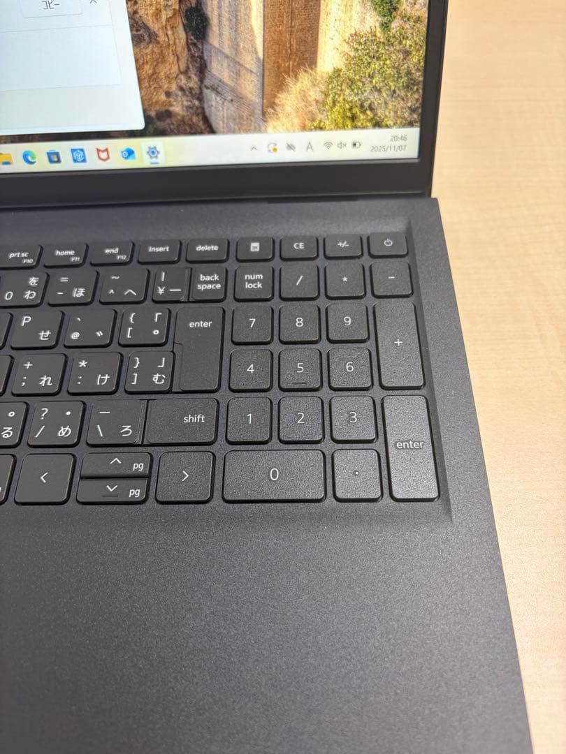 Dell ノートPC　Dell15　DC15250　ND85-FWHBB