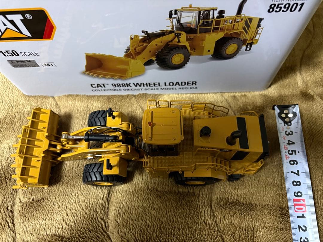 CAT 988K ホイールローダー 1:50スケール