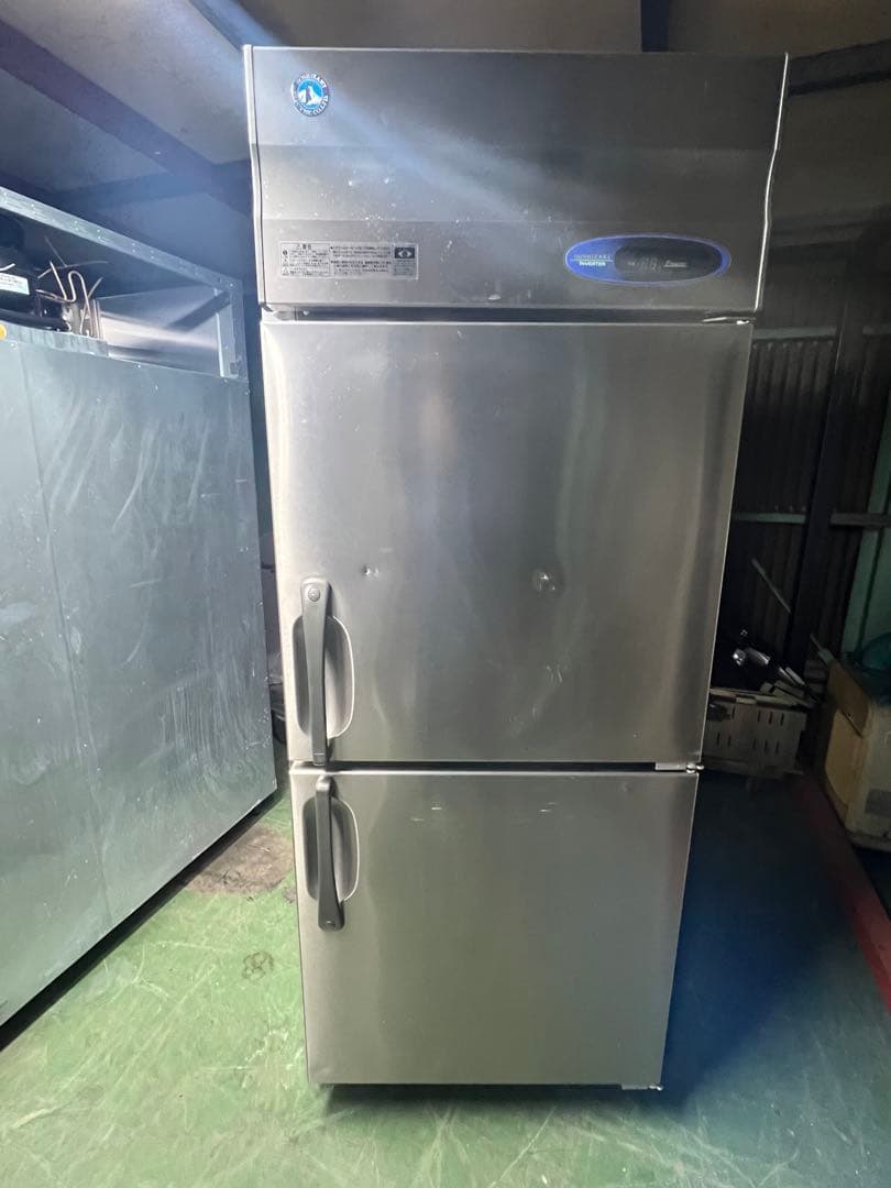 2013年 ホシザキ縦型冷凍庫 100V