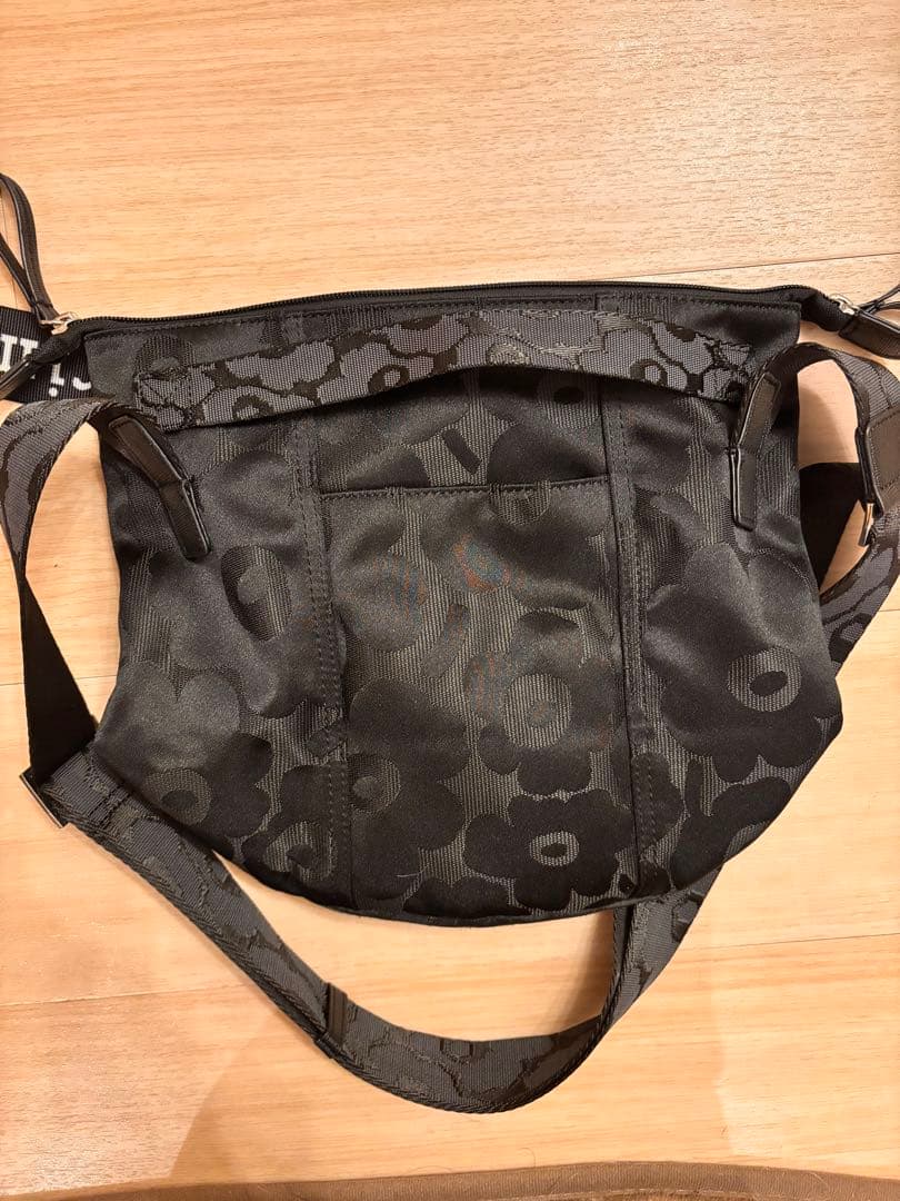 marimekko マリメッコCarry All Unikko ショルダーバッグ