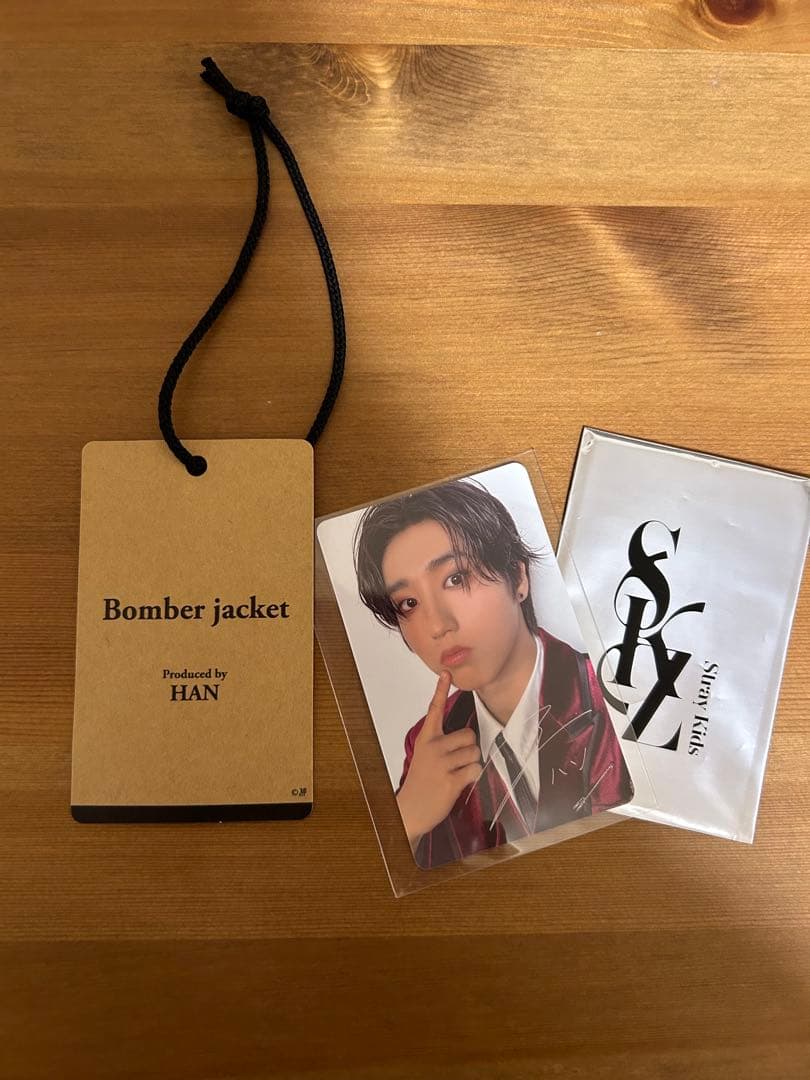StrayKids ハン　ボンバージャケット　ポップアップ　スキズ　ハンクオッカ