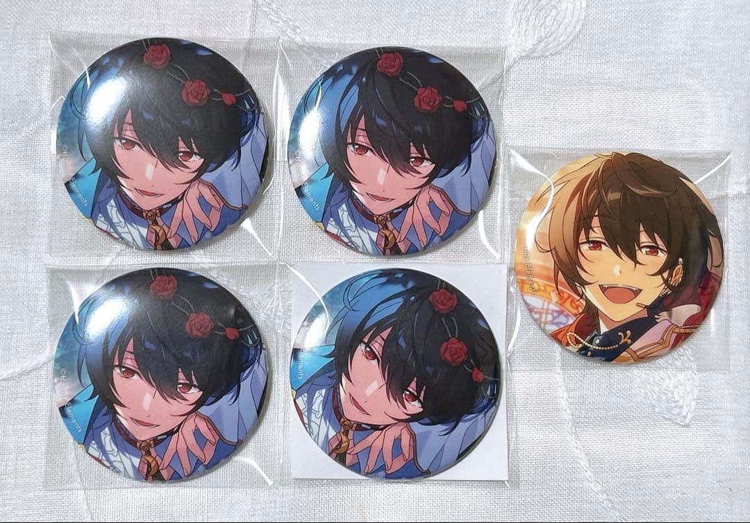 朔間凛月 フィーチャースカウト缶バッジ&シャッフルスカウト缶バッジセット