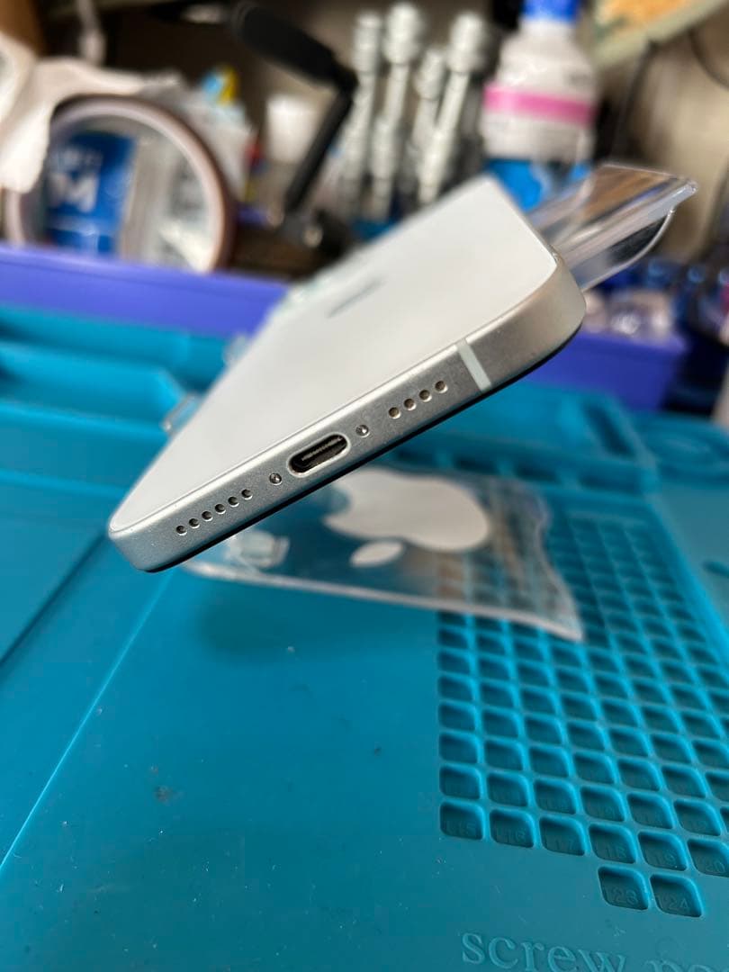 チ*娘様 アメリカ版 iPhone 15 Plus 256GB バッテリー84%