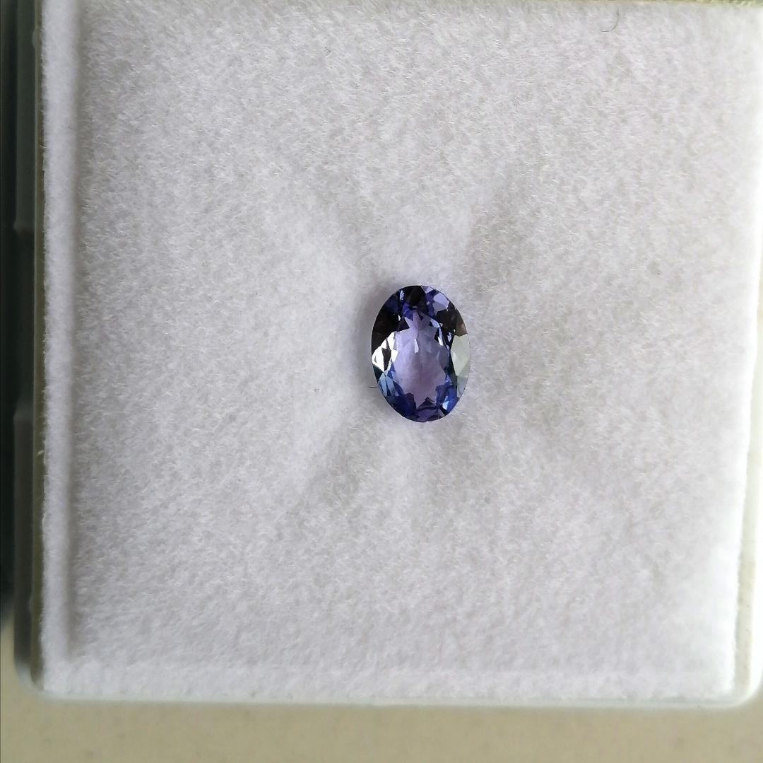 天然タンザナイトオーバル[ML8lI]　ルース　0.61カラット