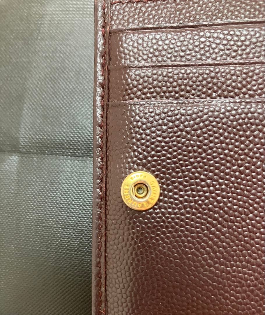 YSL イブサンローラン　二つ折り財布