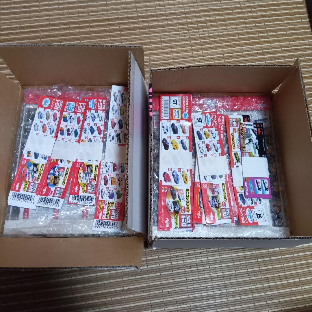 【新品未開封】 カプセルトミカ&コレクションケース　全133種+台紙9枚