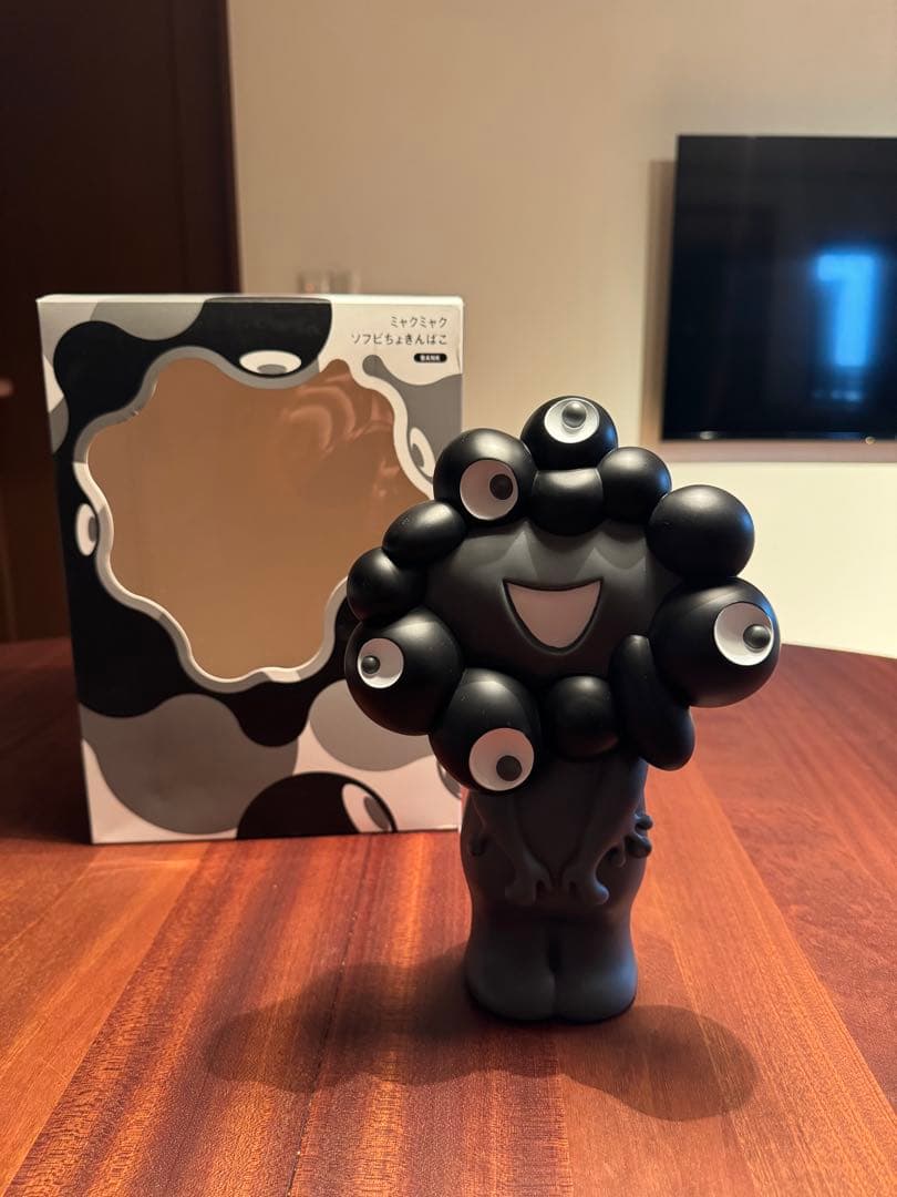 ミャクミャク　貯金箱