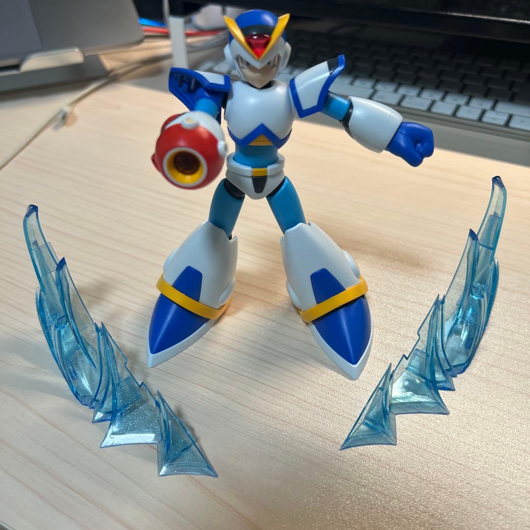 【組立済】ロックマン コトブキヤ X エックス フルアーマー　壽屋