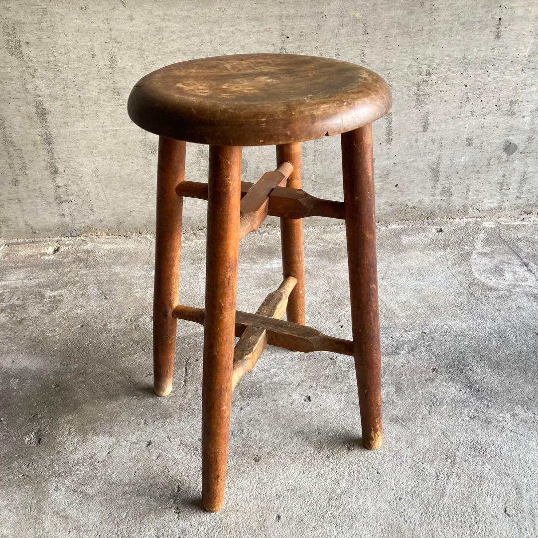 古い味のあるスツール チェア 丸椅子 置物台 飾り台 花台 木製 古道具 レトロ