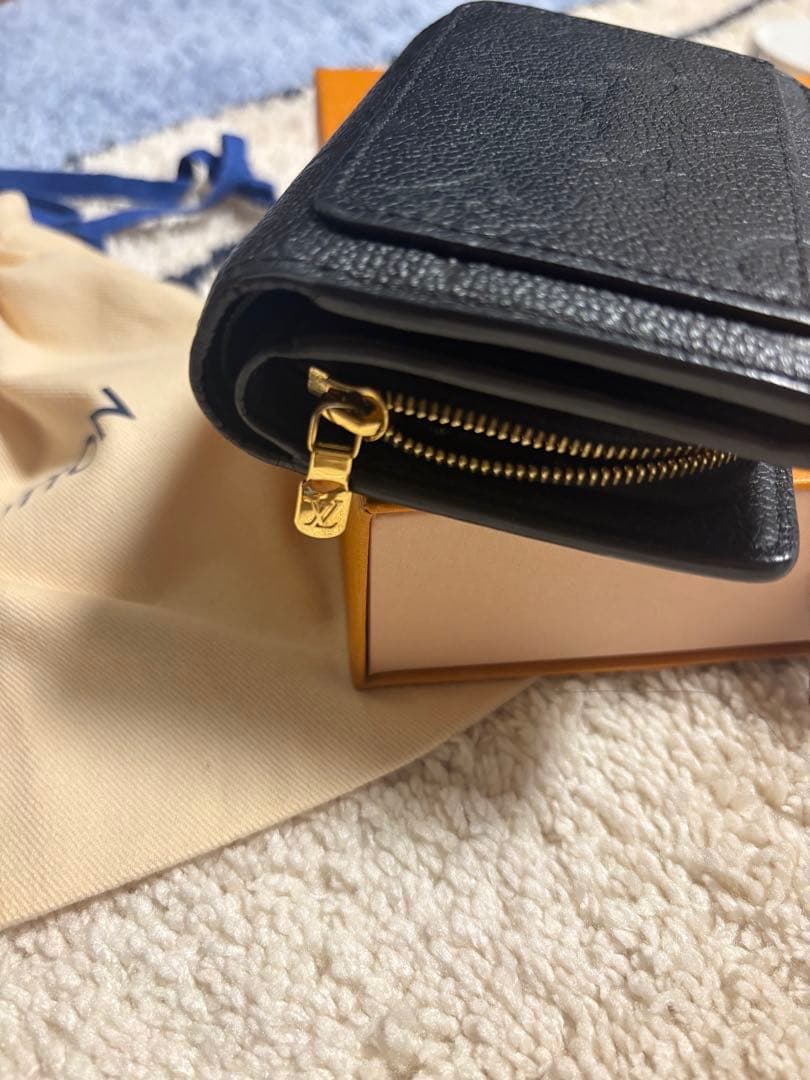 LOUIS VUITTON ブラック 二つ折り財布