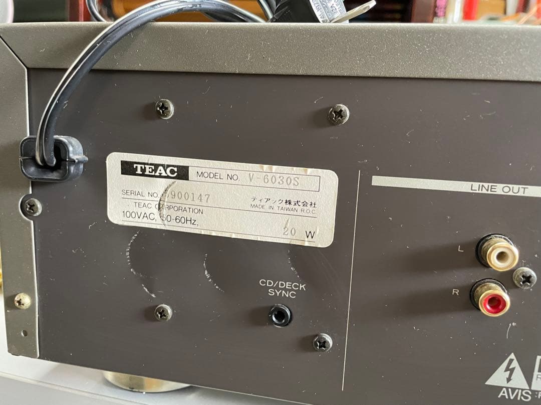 TEAC V-6030S カセットデッキ　ジャンク