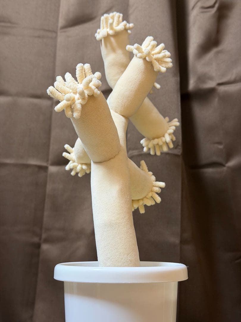 KASUMI OOMINEさん 鉢植えぬいぐるみ