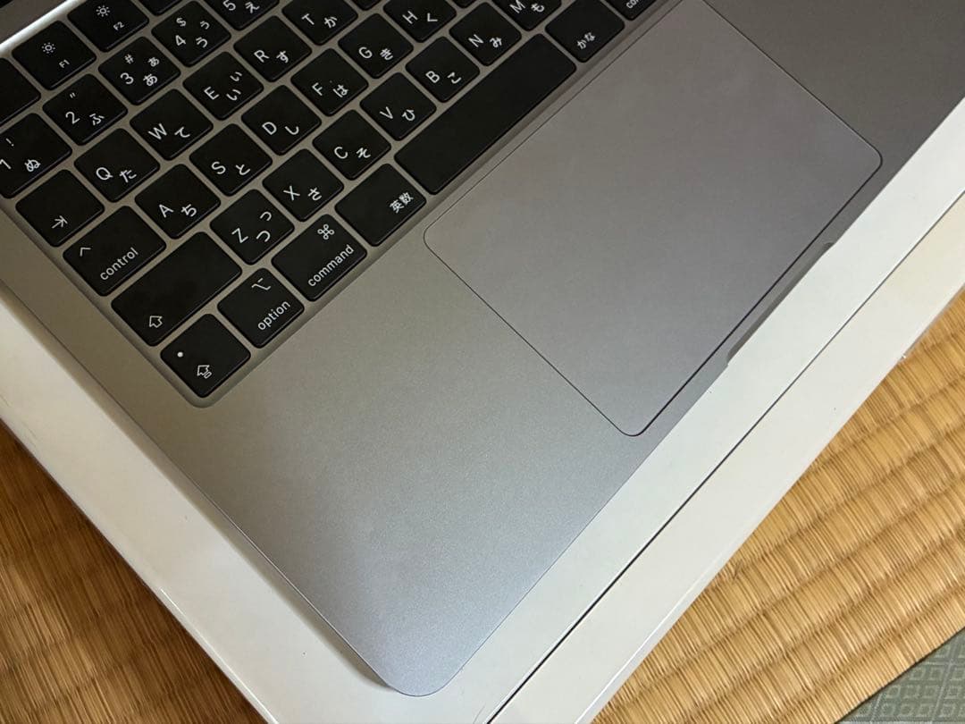 MacBookAir M2 8GB 256GB 13インチ　スペースグレー