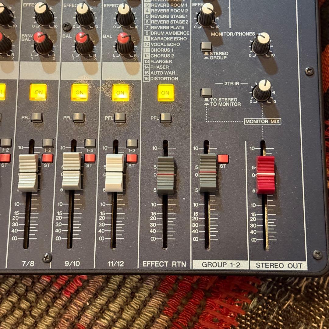 M*N様 【動作確認済み】YAMAHA MG124CX コンパクトミキサー ヤマ