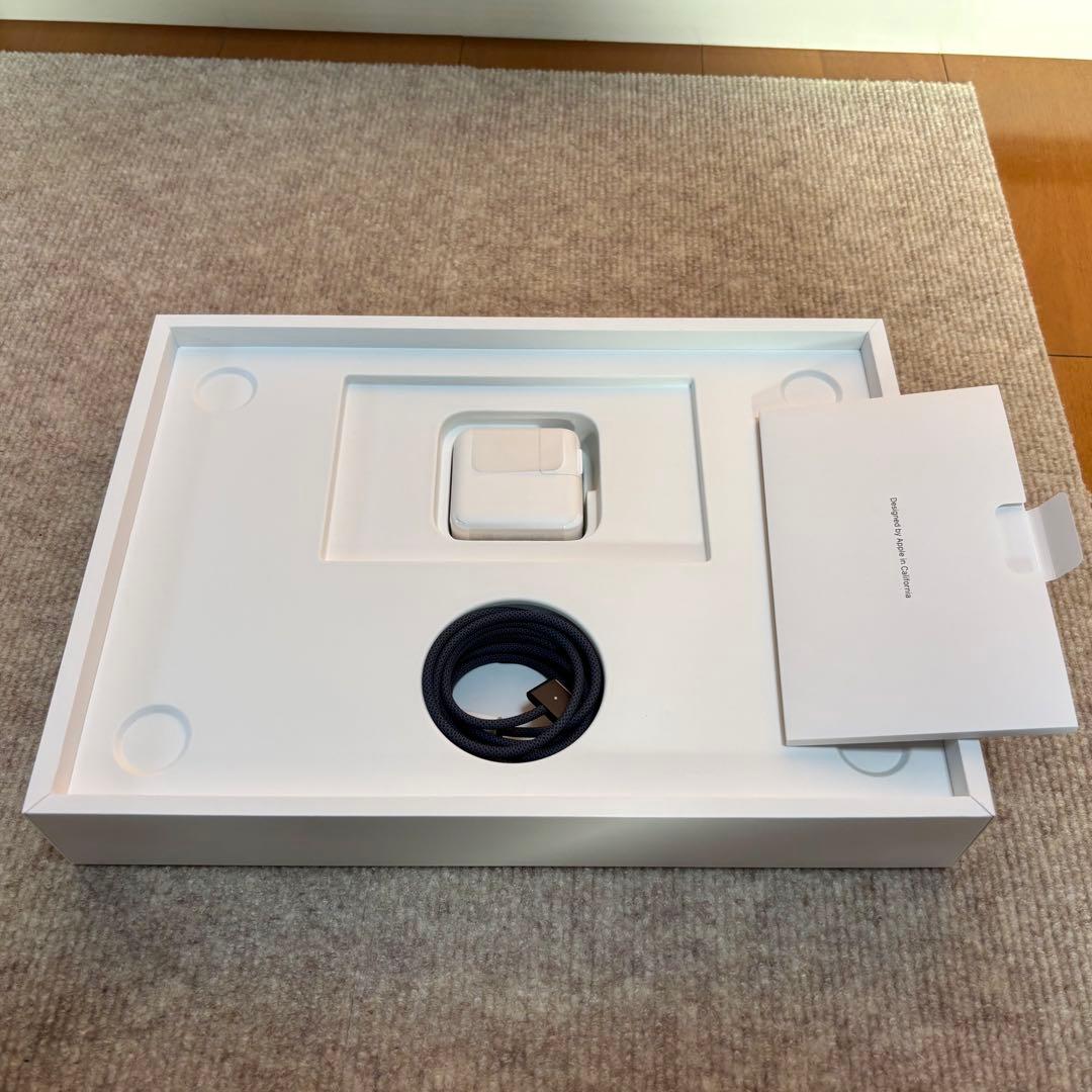 MacBook Air M2 8GB 256GB ミッドナイト バッテリ87%