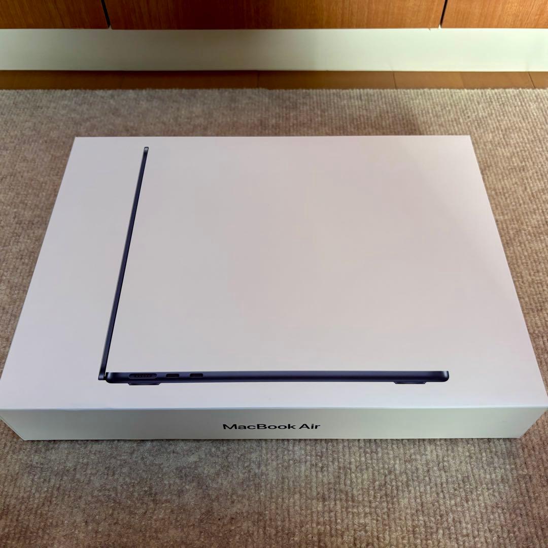 MacBook Air M2 8GB 256GB ミッドナイト バッテリ87%