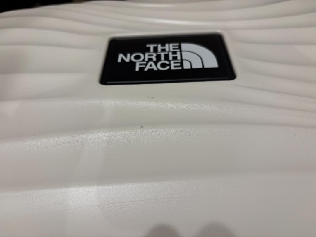THE NORTH FACE 24インチ キャリーケース 新品 白