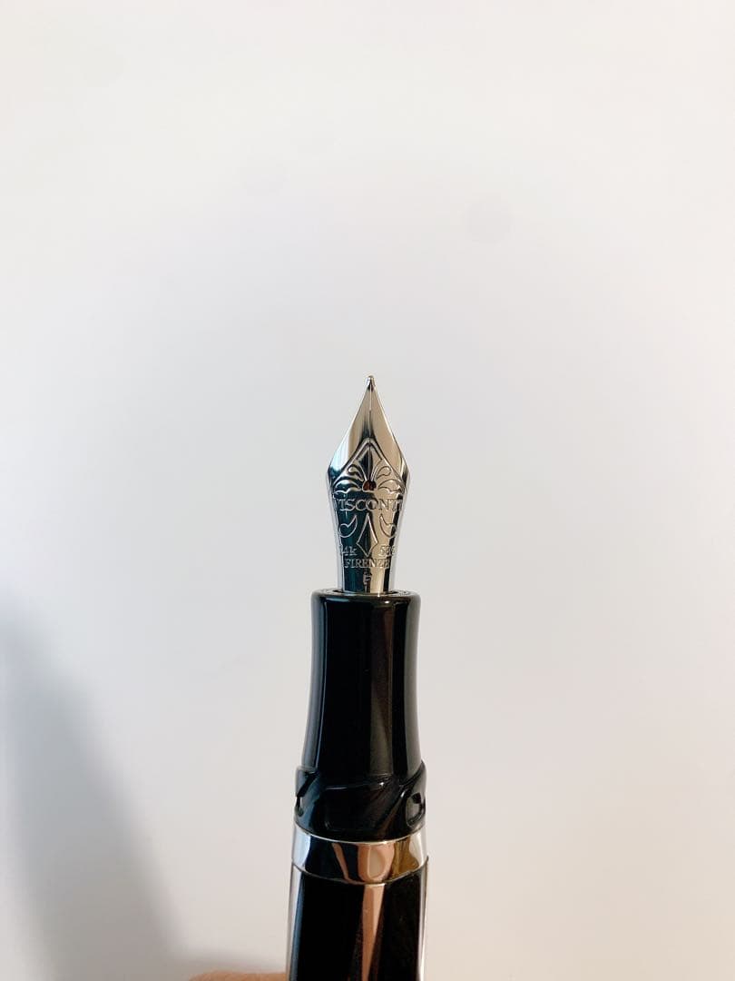 VISCONTI ディヴィーナ　ブラック 万年筆