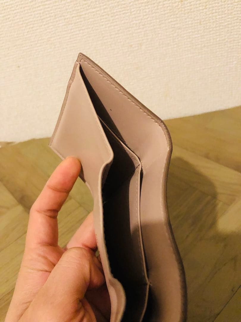 PRADA 三つ折り財布 ベージュ(ICチップ(RFID)搭載)