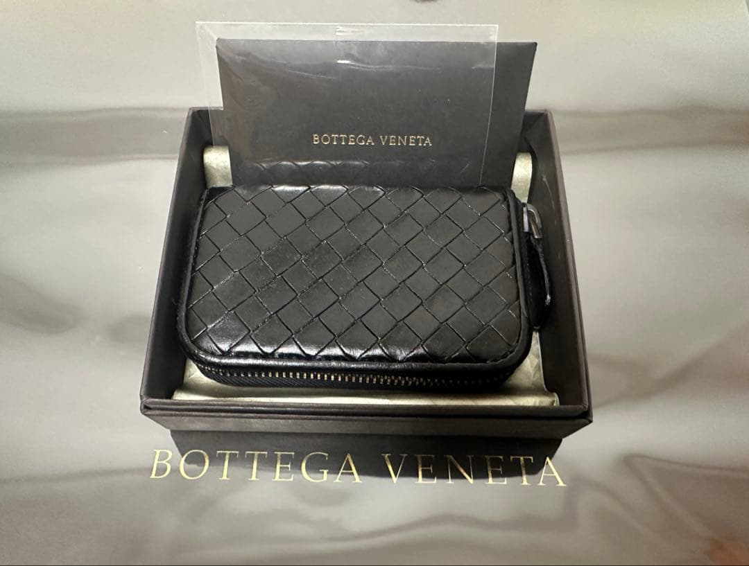 【美品】ボッテガヴェネタ イントレチャートケース/ラム/黒/4️⃣✨✨