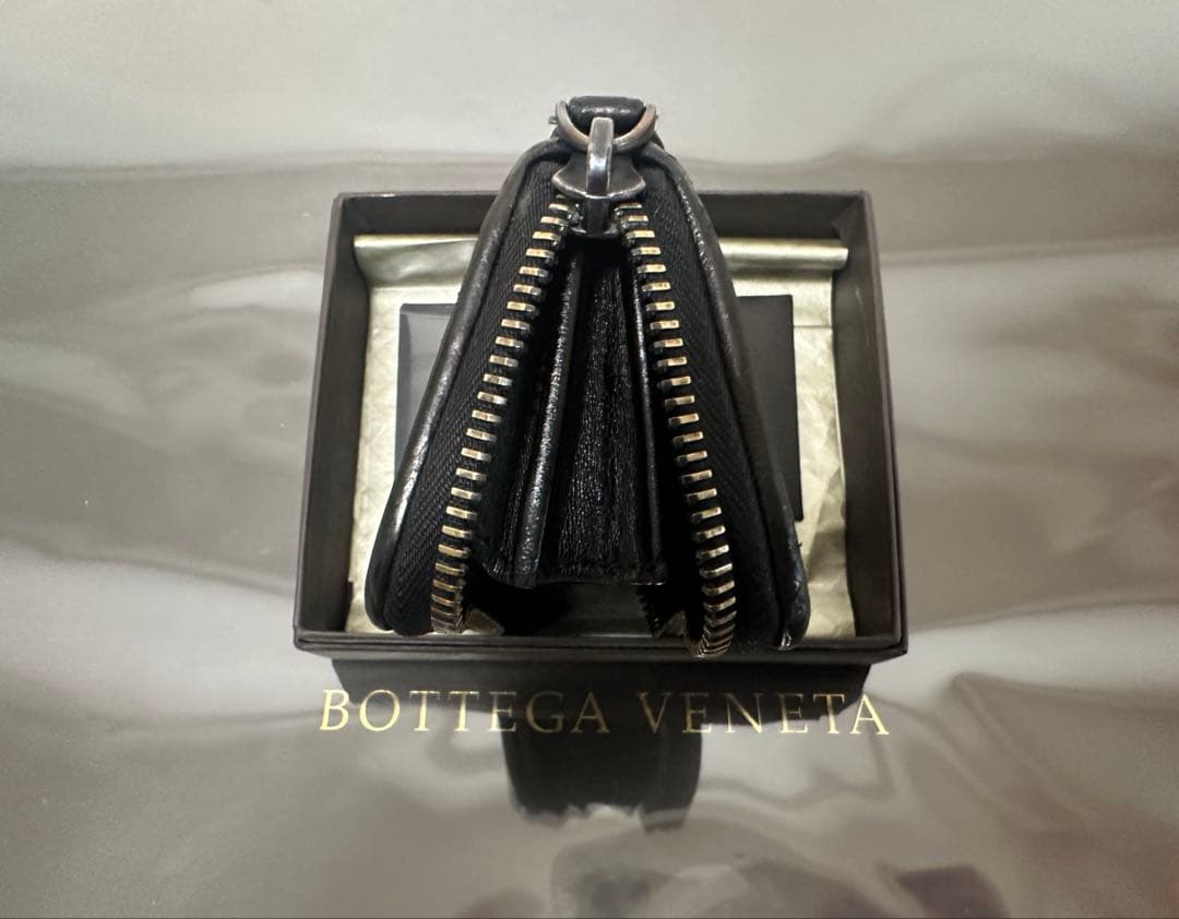 【美品】ボッテガヴェネタ イントレチャートケース/ラム/黒/4️⃣✨✨