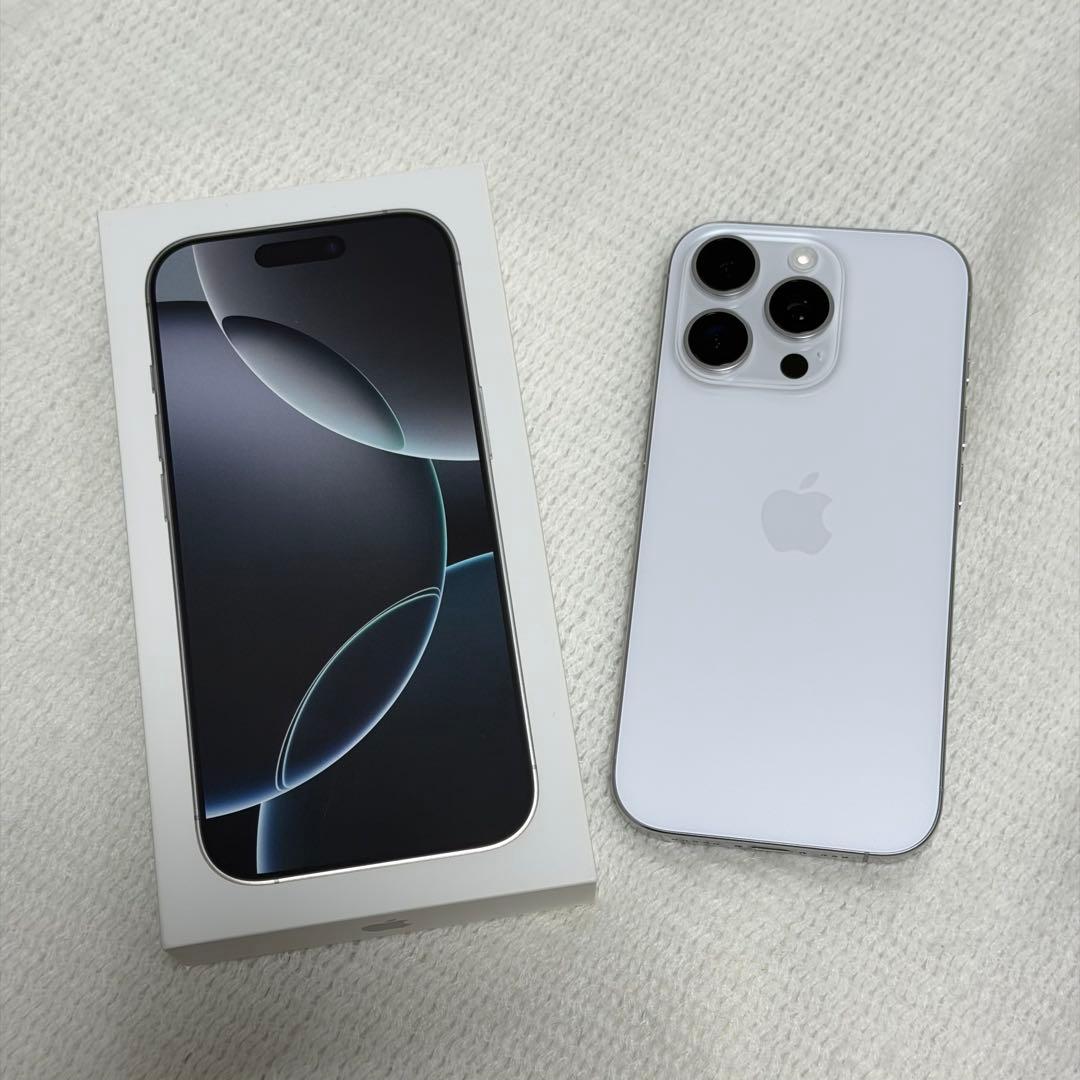 iPhone 16 pro ホワイトチタニウム 256GB