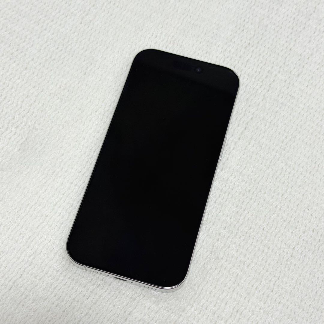 iPhone 16 pro ホワイトチタニウム 256GB