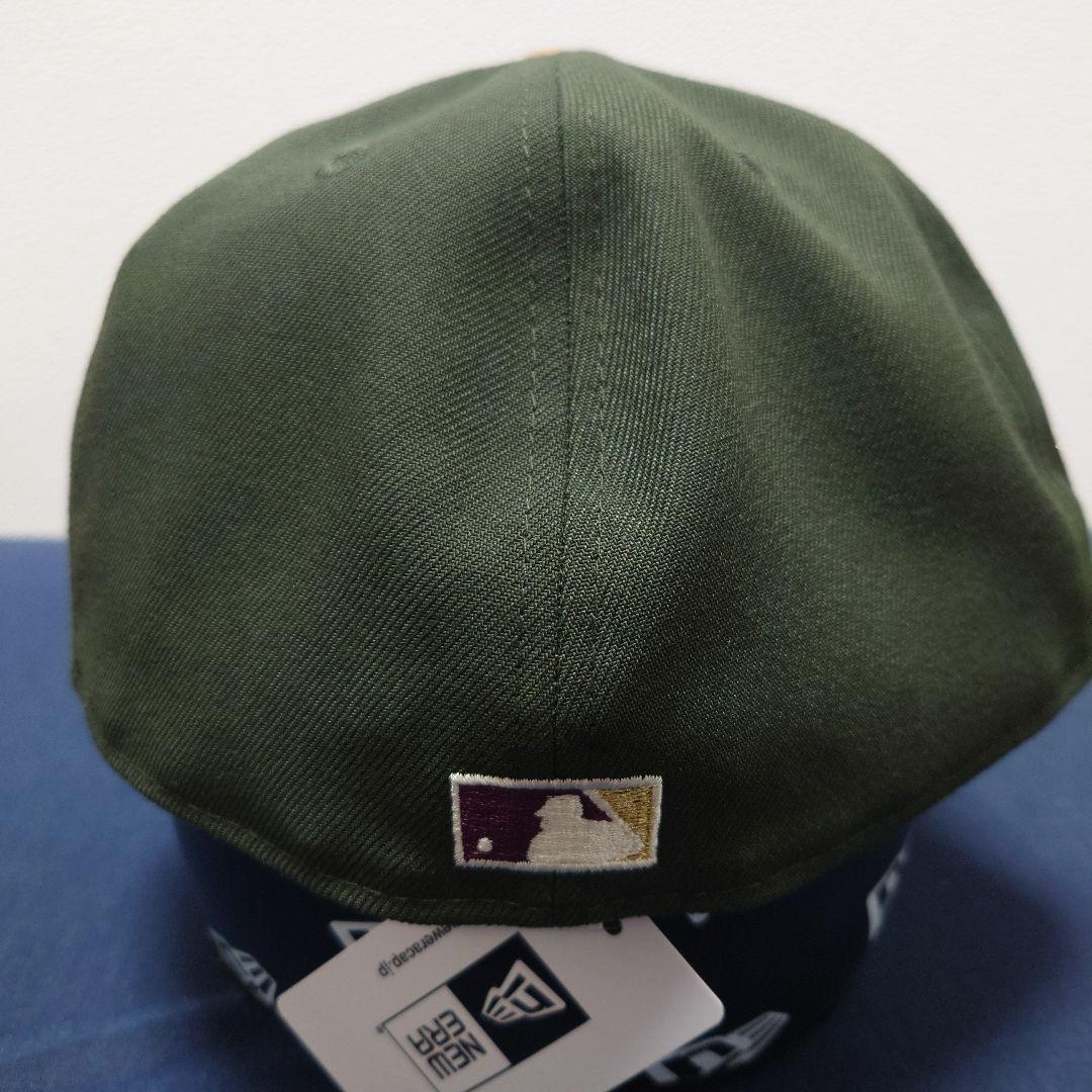 【新品】ニューエラ 59FIFTY Happy Holidays ロイヤルズ