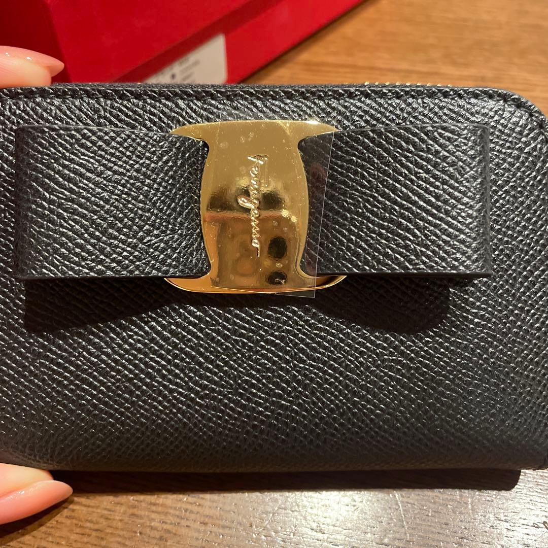 フェラガモ Ferragamo ヴァラリボン 財布 小銭入れ 新品未使用‼️