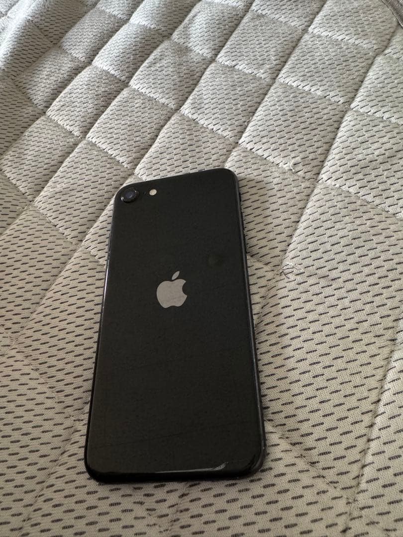 携帯電話本体 iPhoneSE2 128GB