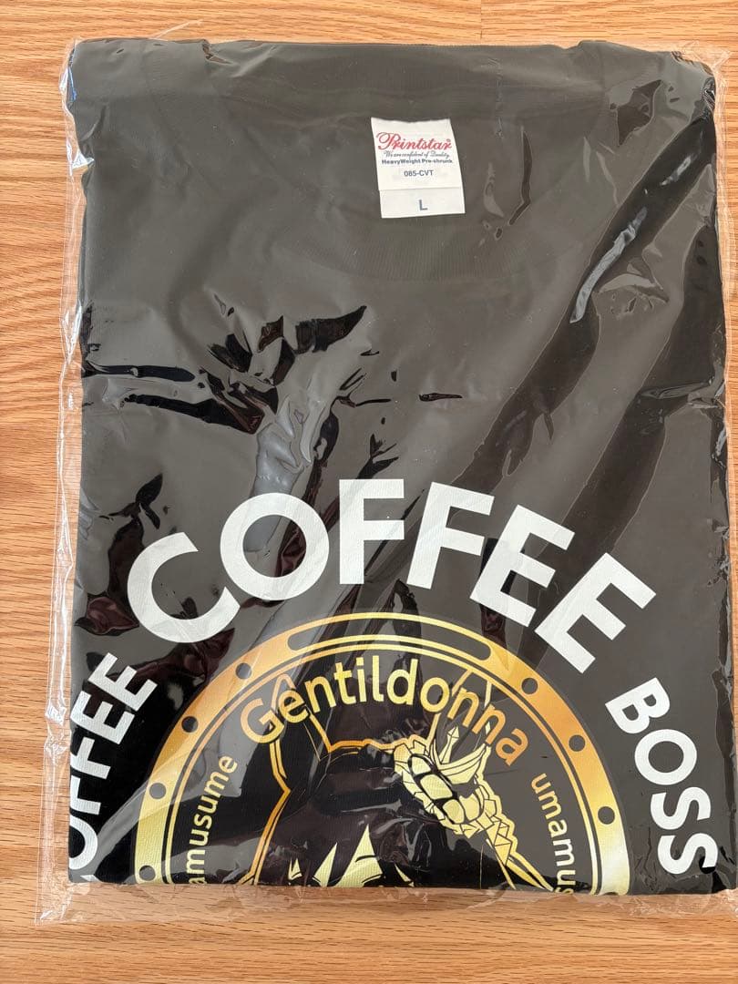 BOSSウマ娘コラボTシャツ　ジェンティルドンナ&ドゥラメンテ Tシャツ（黒）