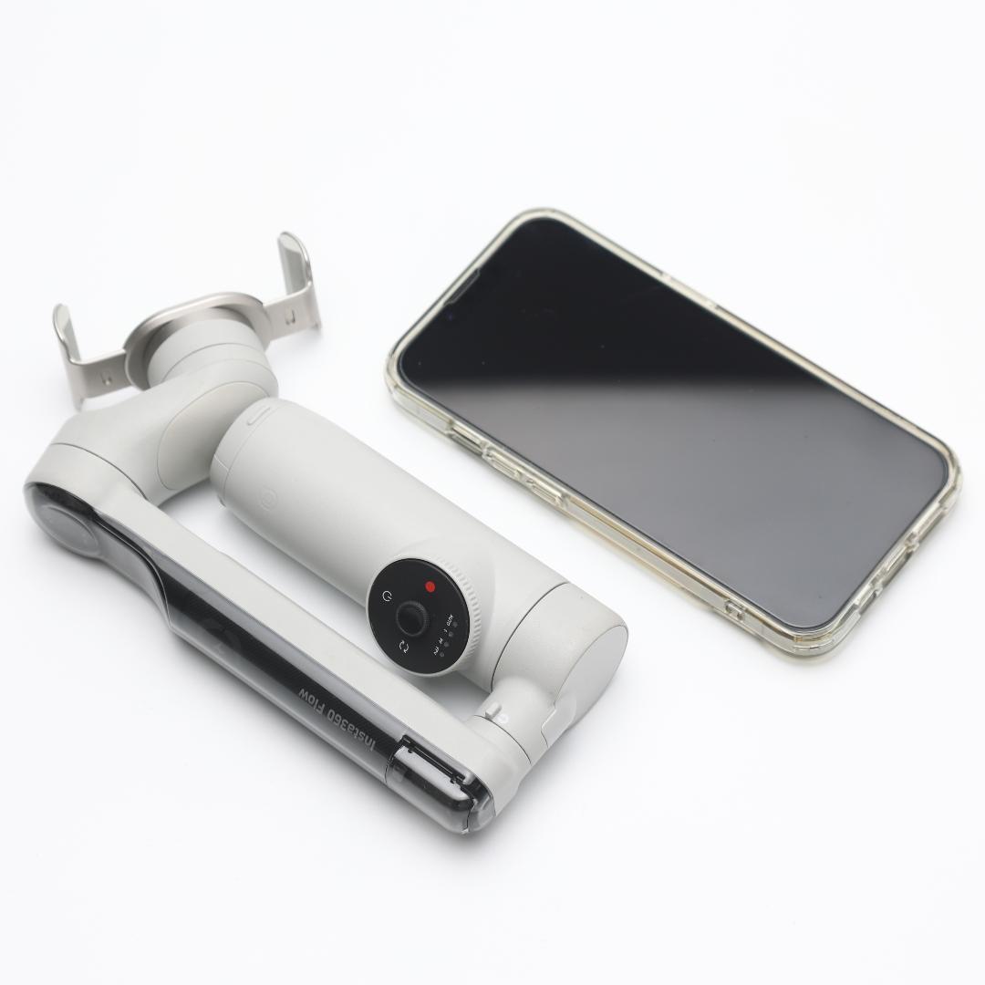 【美品】Insta360 Flow スマホ用ジンバル 3軸手ブレ補正 AI追尾