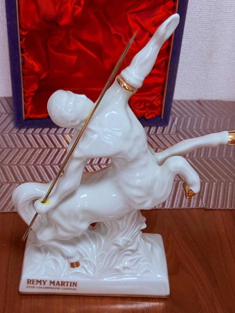 REMY MARTIN ケンタウロス像 陶器製