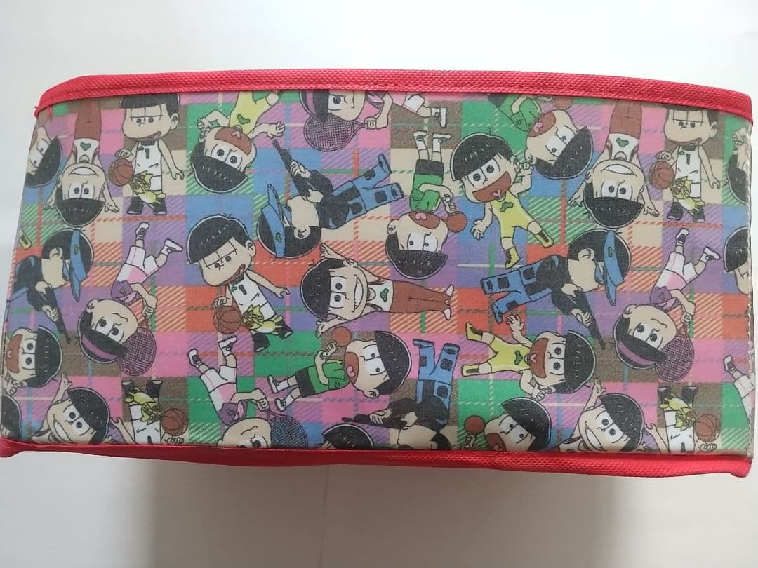 おそ松さん 缶バッジ アクキー おそ松 カラ松 チョロ松 一松 十四松 トド松