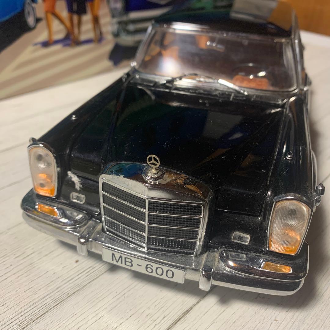 メルセデスベンツ　リムジン　1/18