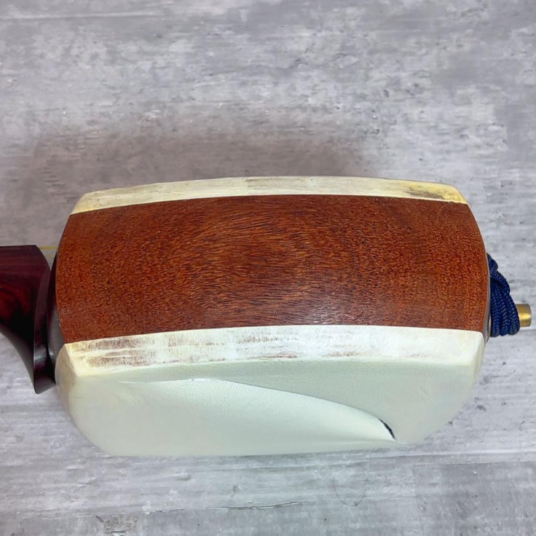 津軽三味線 紅木 東さわり　太棹　和楽器 弦楽器 ハードケース 三味線