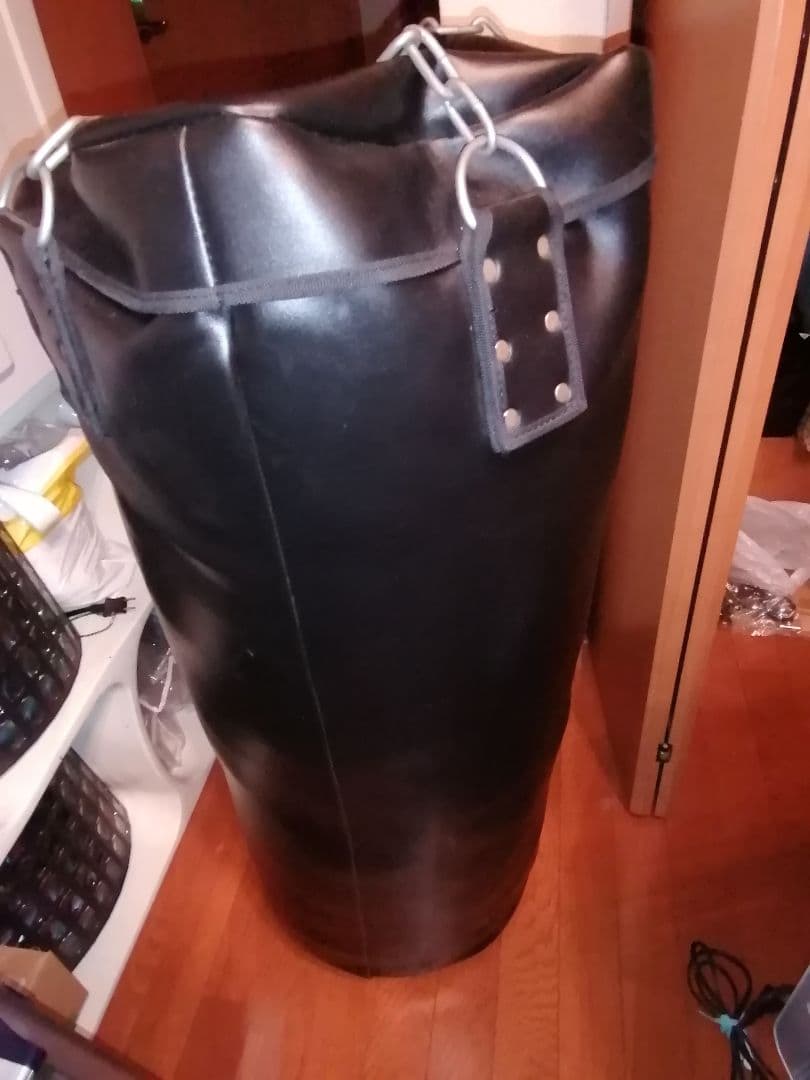 ク*ノ様 引き取り限定　サンドバッグ　黒　レーザー　中古