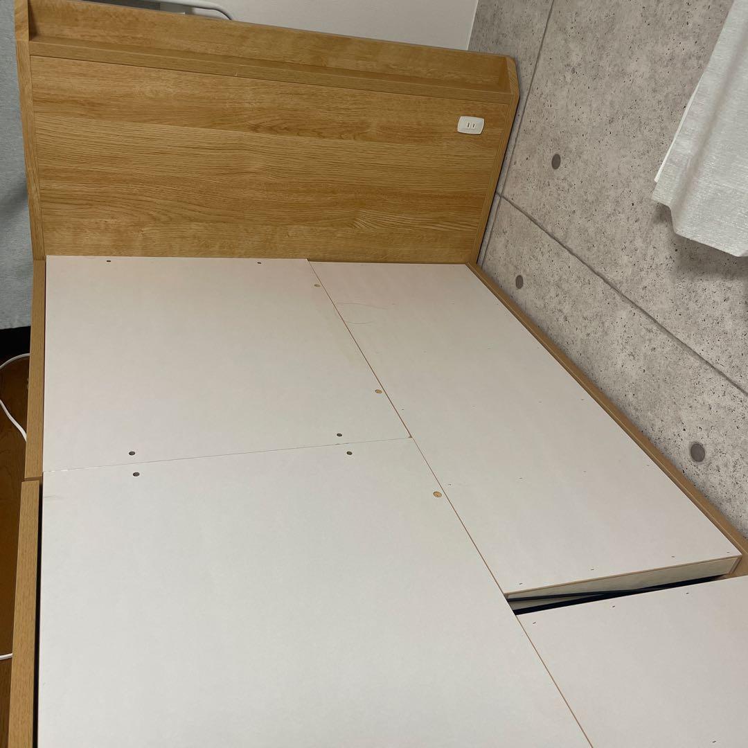 ニトリ シングル　ベッドフレーム　大容量収納　ライトブラウン色