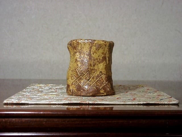 御深井焼　正木惣三郎（宗三郎）作　蓋置　在銘　無傷　保証　箱合。