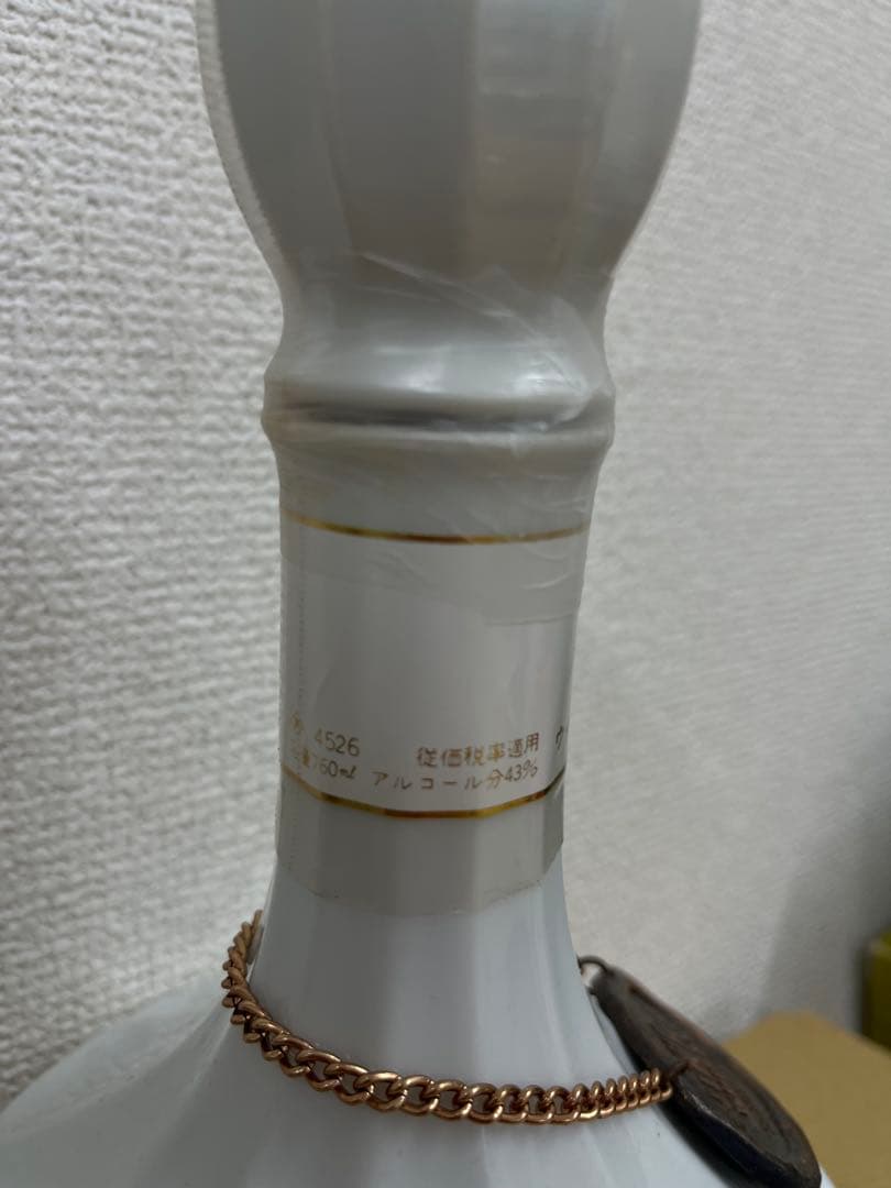 ニッカ鶴特級ウイスキー陶器ボトル760ml 43%