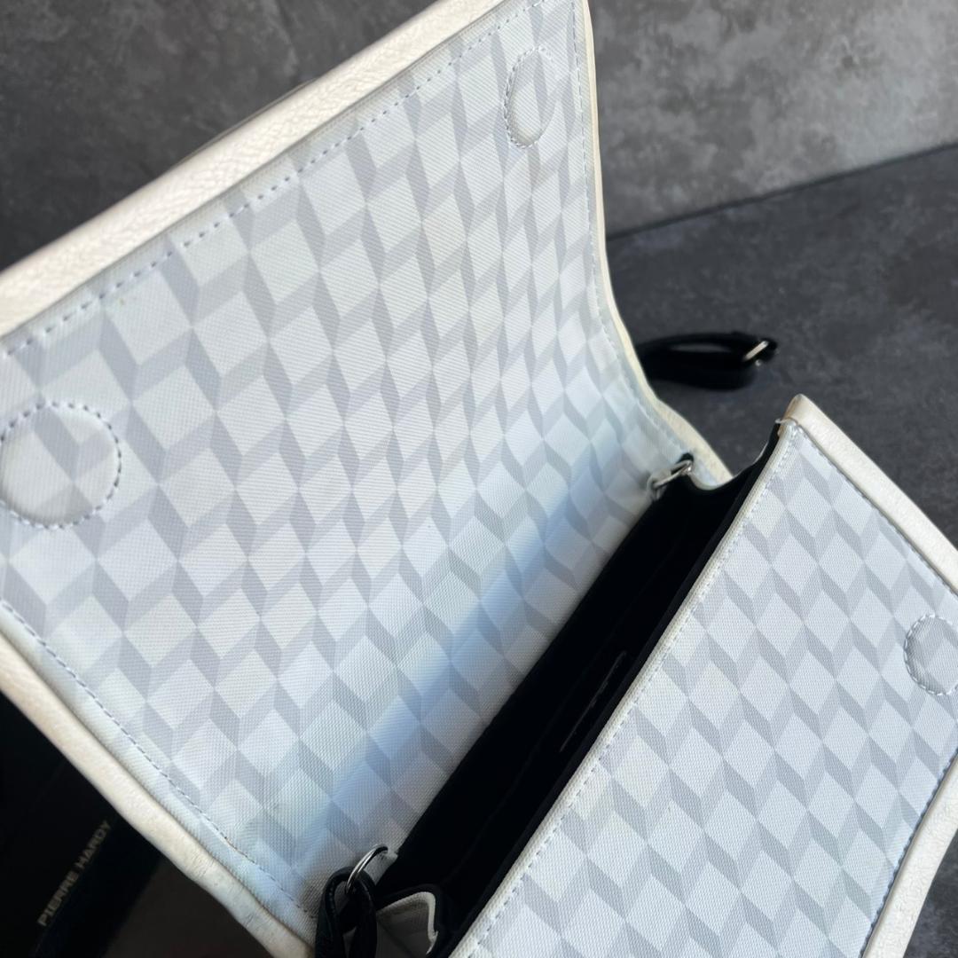 mama☆ ⭐️PIERRE HARDY⭐️ピエールアルディ アルファ