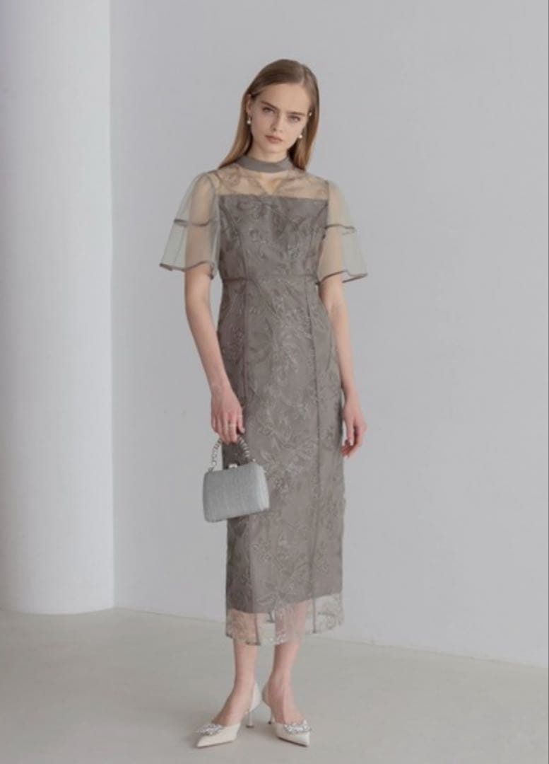 【LEJA】スパンコールフラワーIラインワンピース