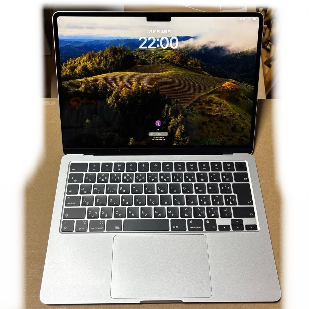 Apple MacBook Air (M2, 2022) 8GB シルバー 美品