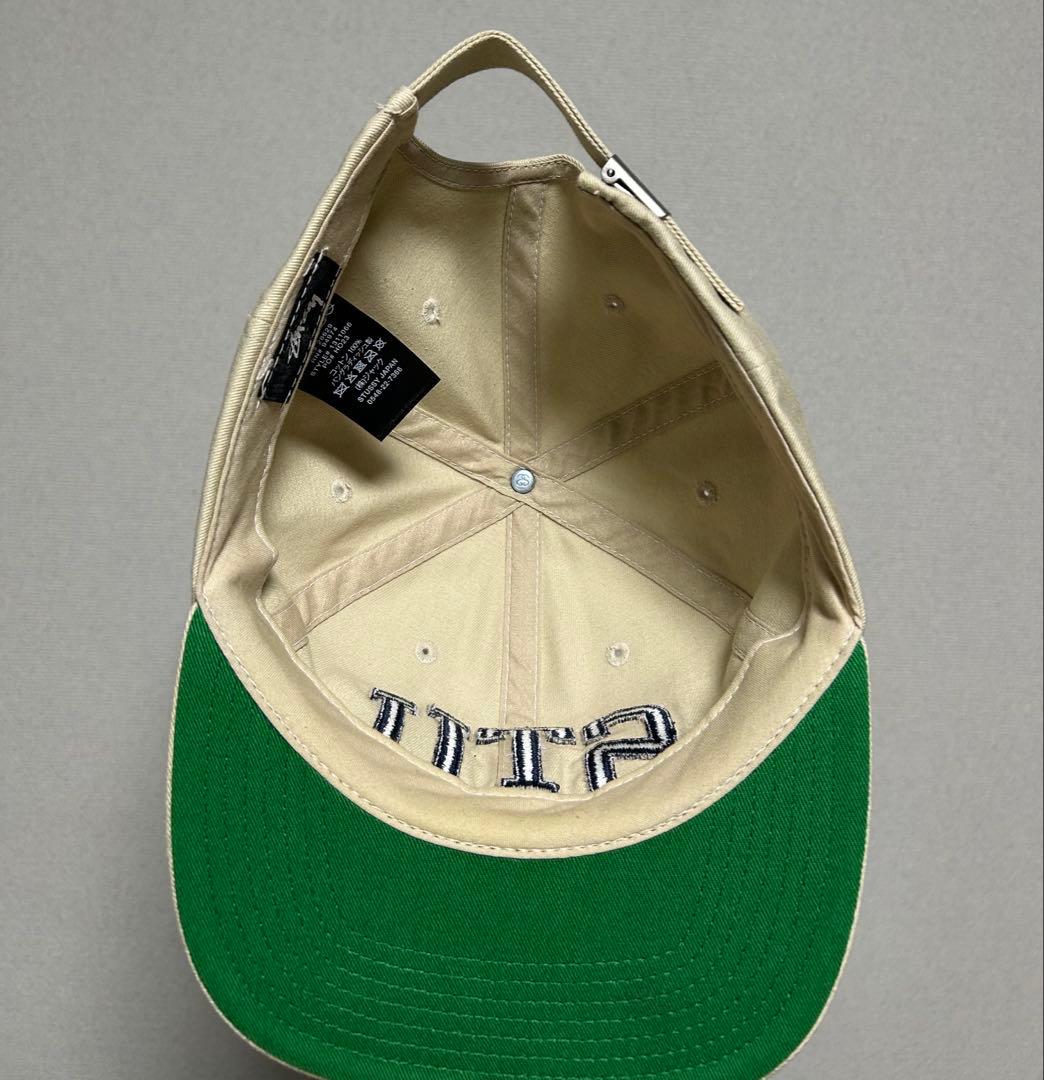 田中シェンさん着用 STUSSY アーチロゴ キャップ