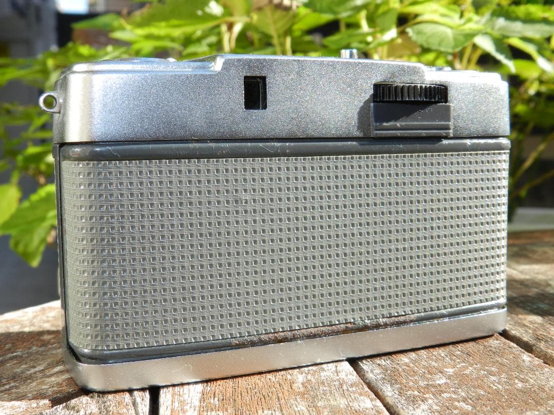 完動品　OLYMPUS PEN EE ハーフフィルムカメラ　即撮影可