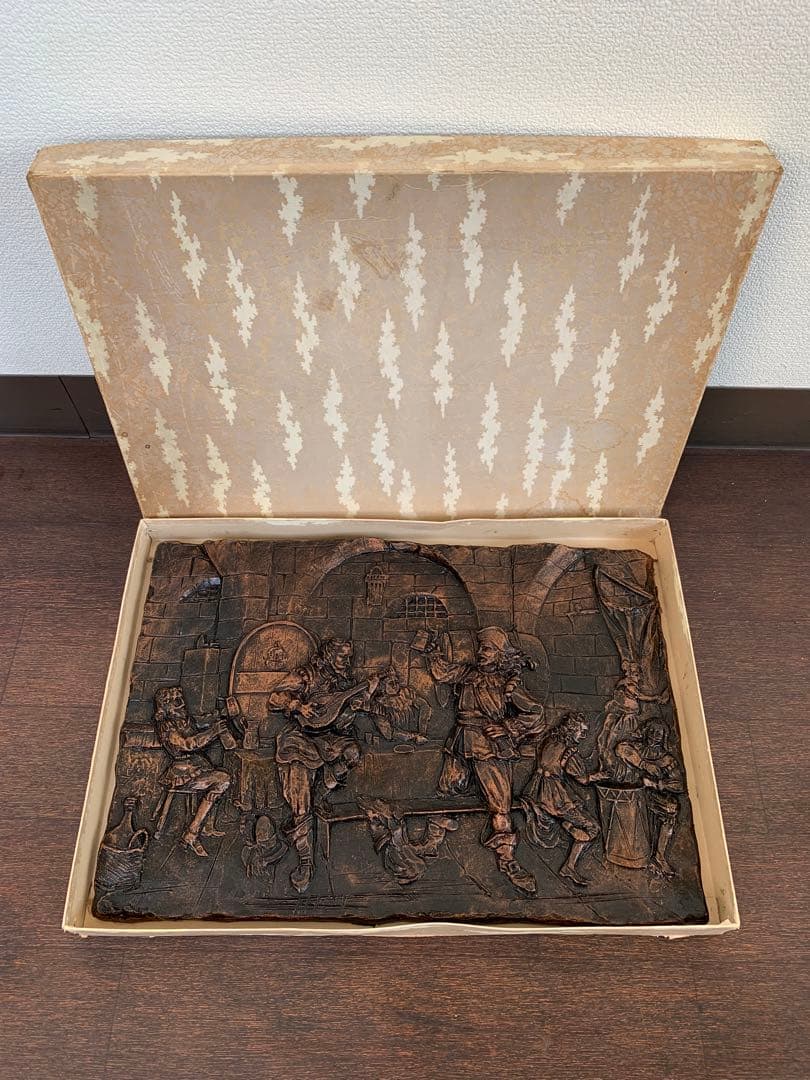 希少 ヴィンテージ 銅色 酒場のレリーフ