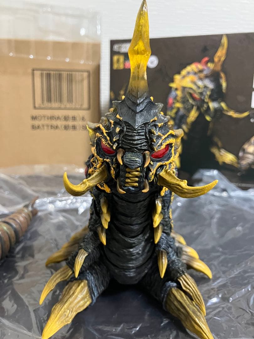 （悟空）S.H.MonsterArtsバトラ（幼虫）&モスラ（幼虫）