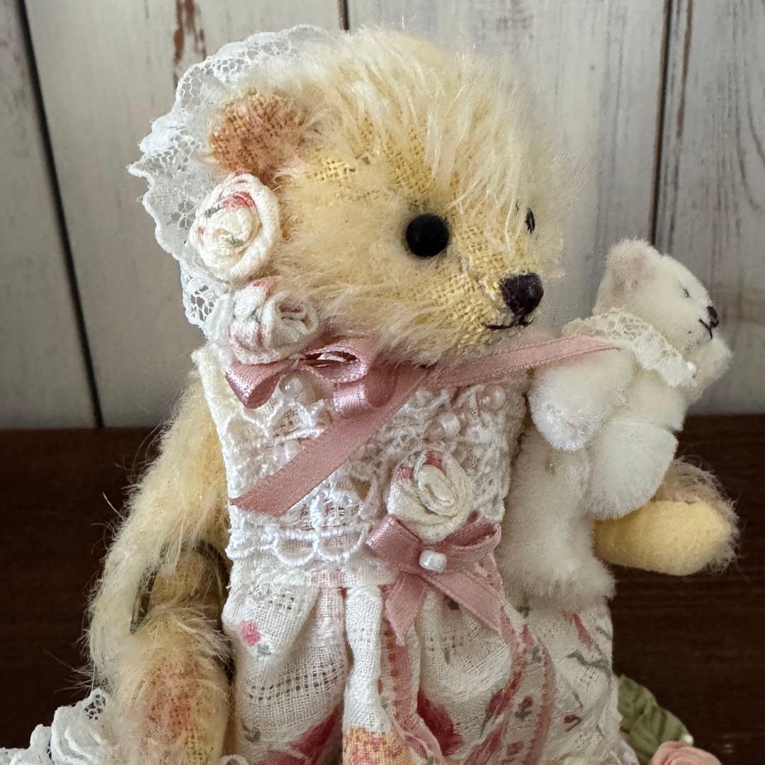 田中富美子先生　作家　ベア台座付き